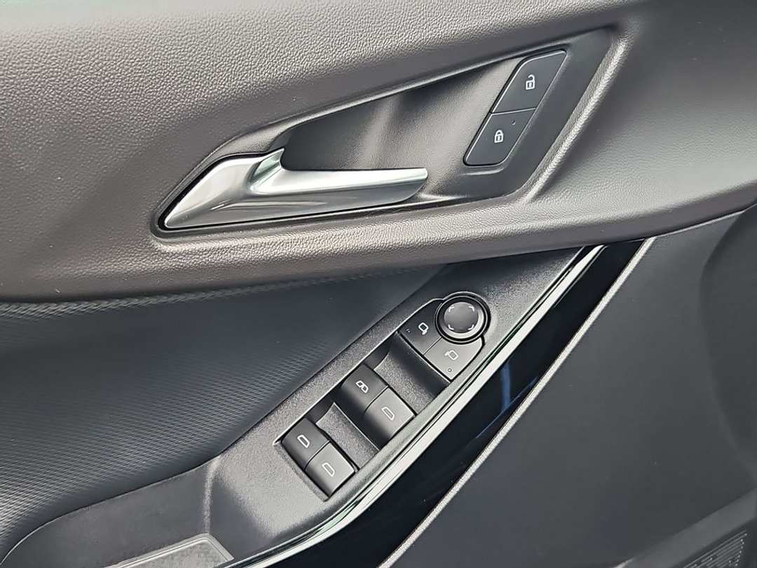 2025 Chevrolet Equinox LT - Image 11