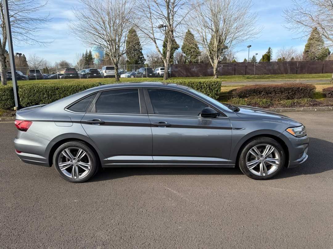 2021 Volkswagen Jetta RLine - Image 9