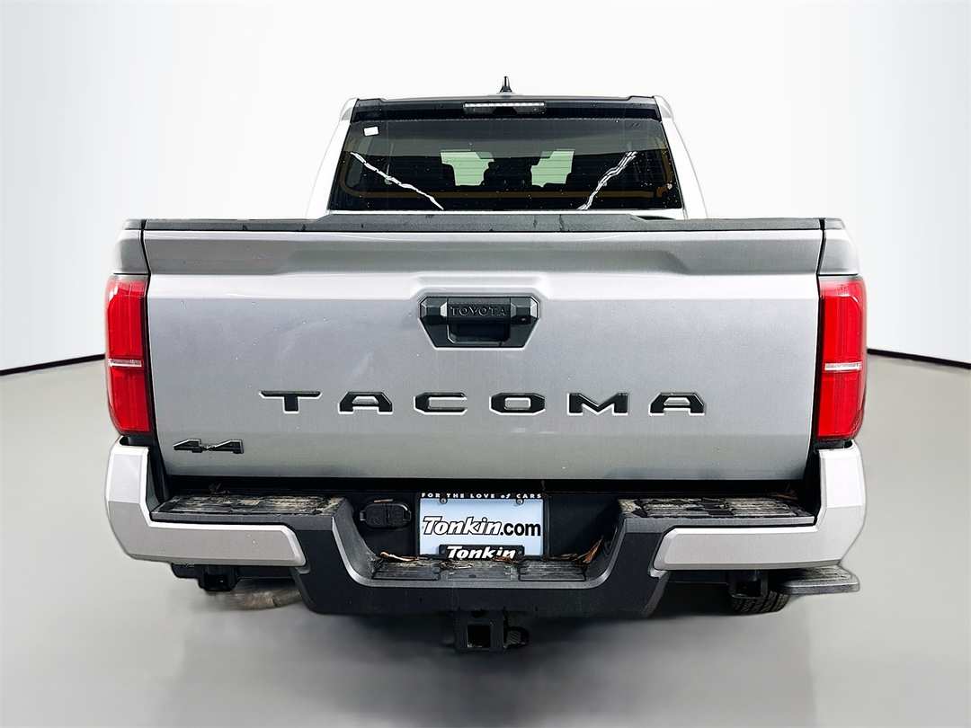 2025 Toyota Tacoma SR5 - Image 6
