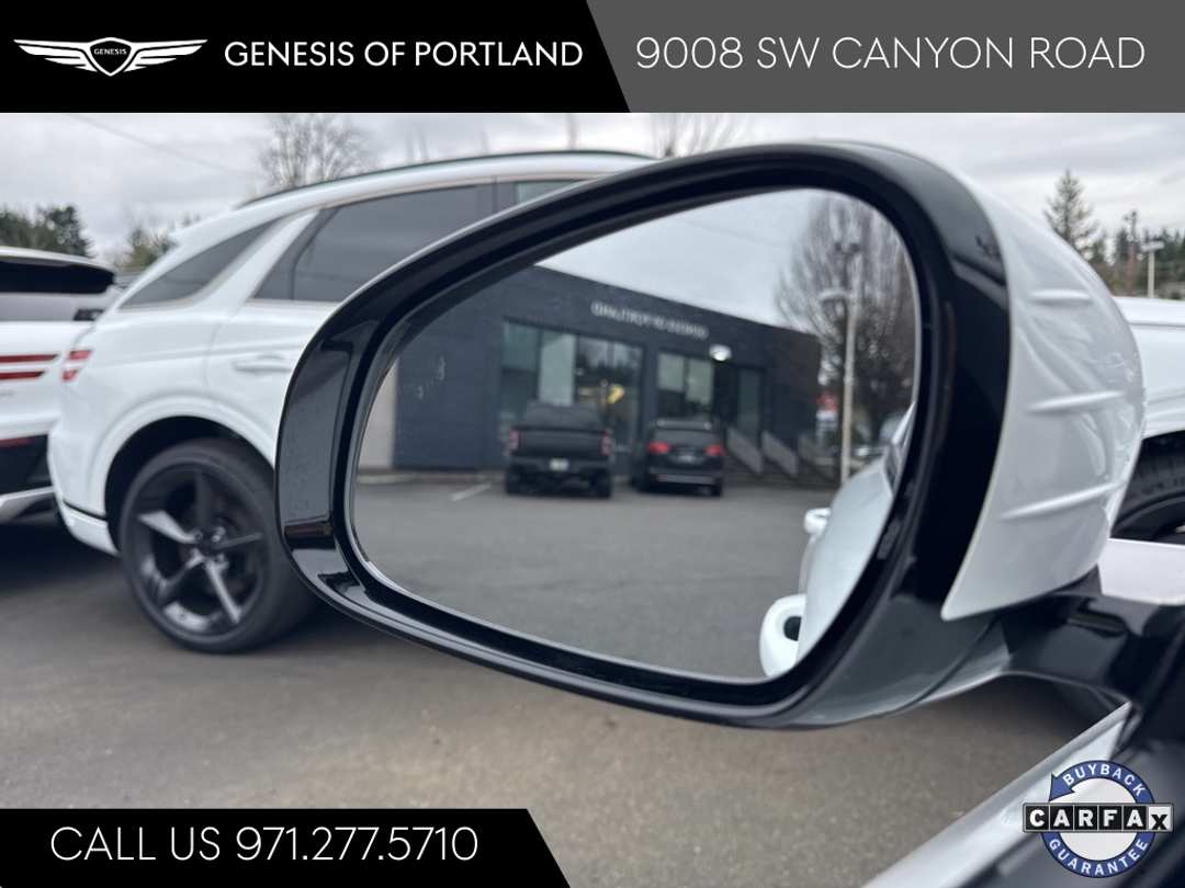 2023 Genesis G70 2.0T - Image 31