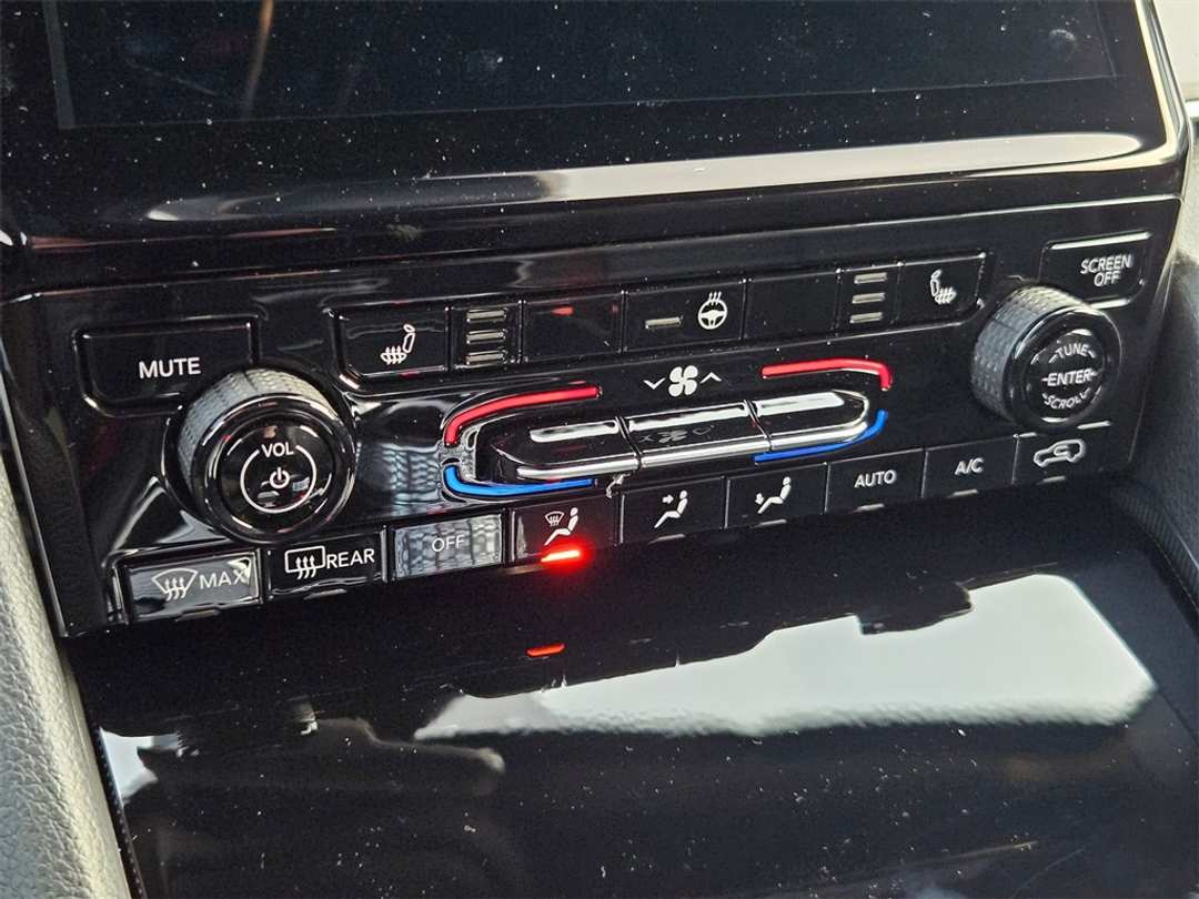 2025 Jeep Grand Cherokee Limited - Image 23