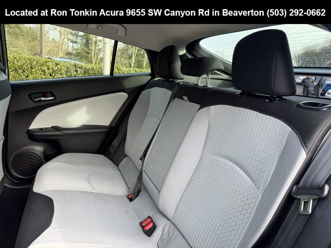 2017 Toyota Prius Three - Image 30