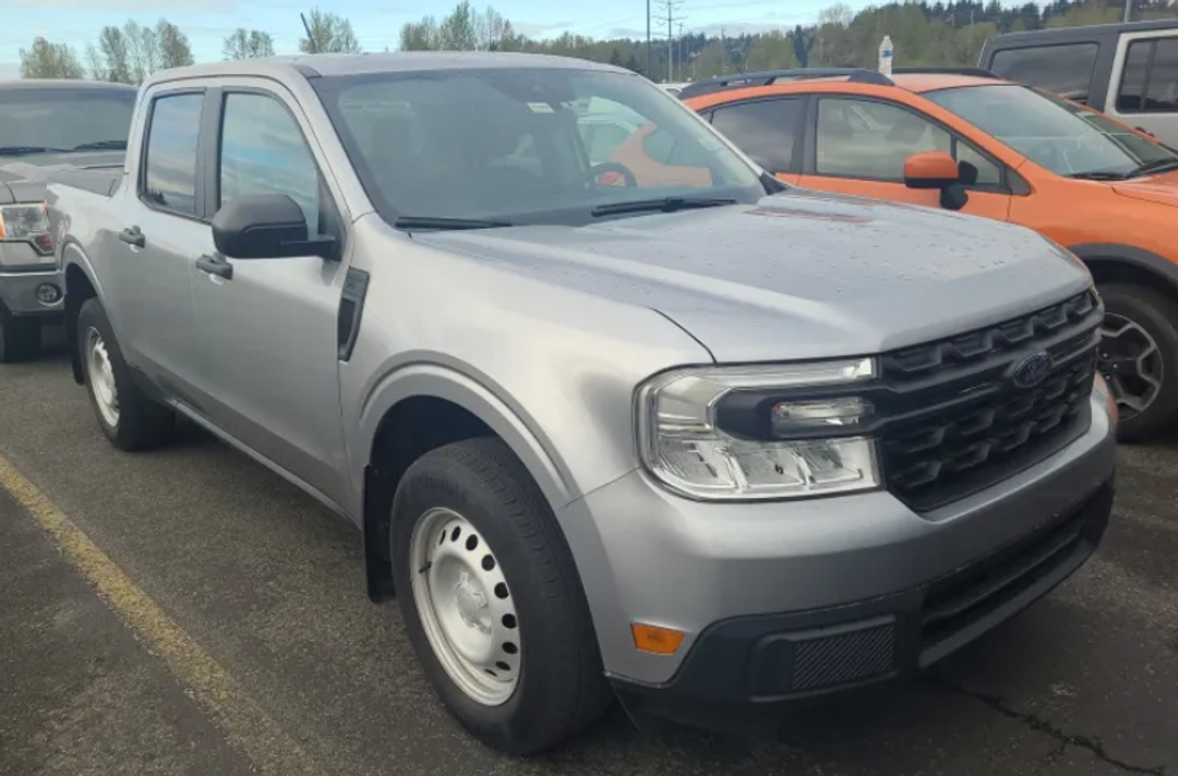 2022 Ford Maverick XL - Image 3