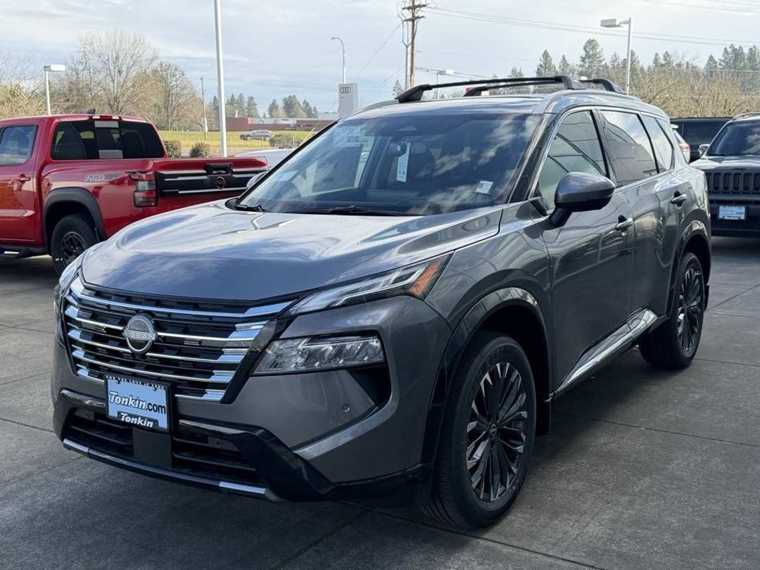 2026 Nissan Rogue Platinum - Image 4