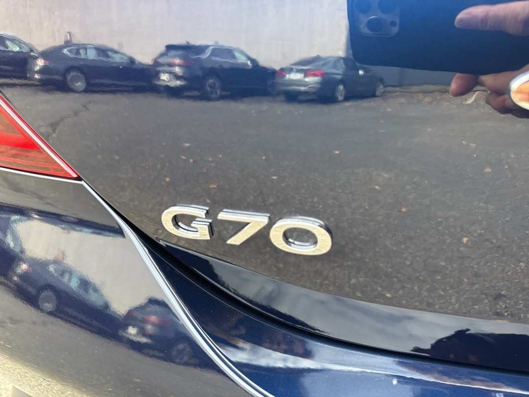 2026 Genesis G70 2.5T - Image 10