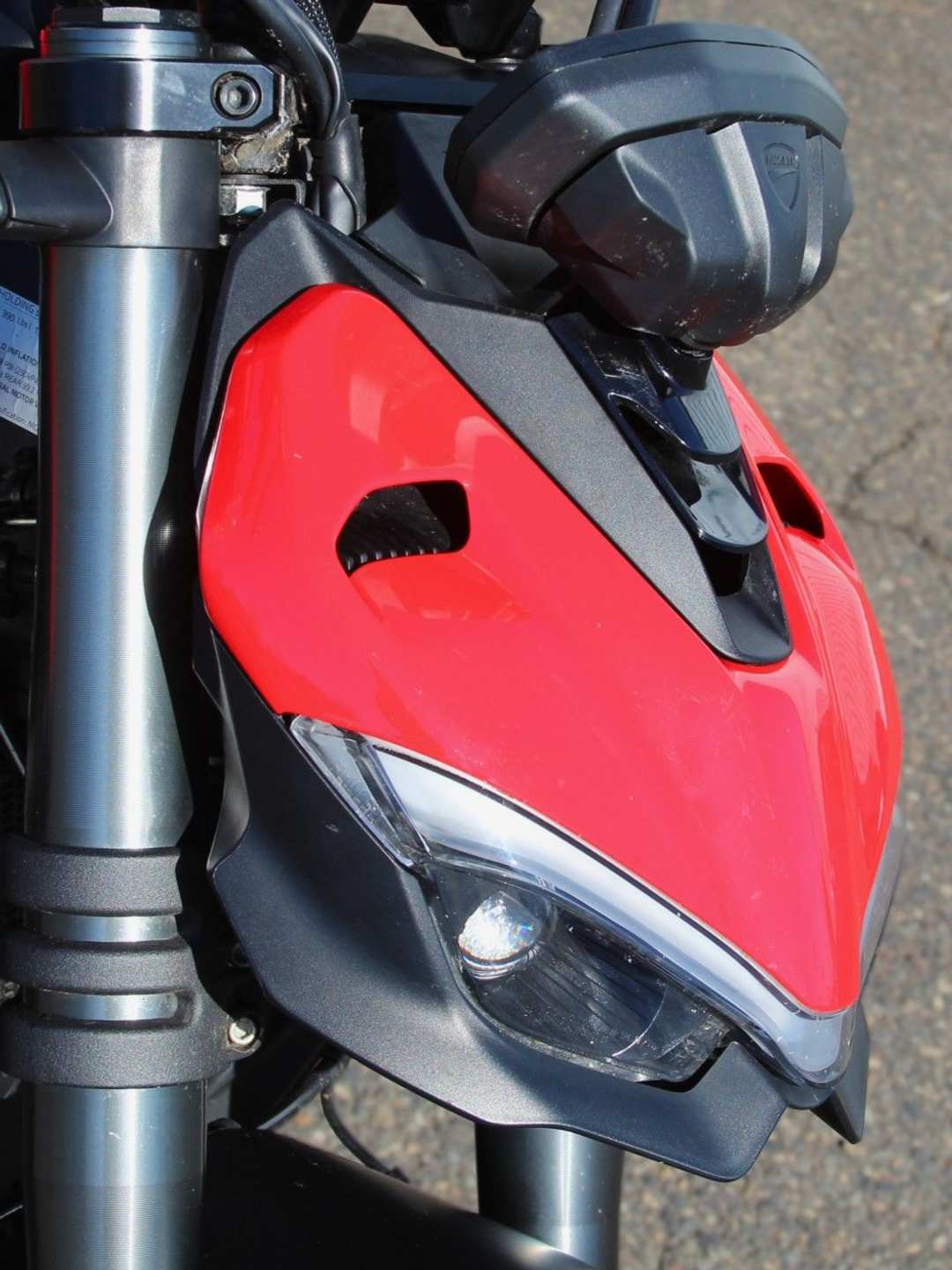 2022 Ducati Streetfighter V2 - Image 3
