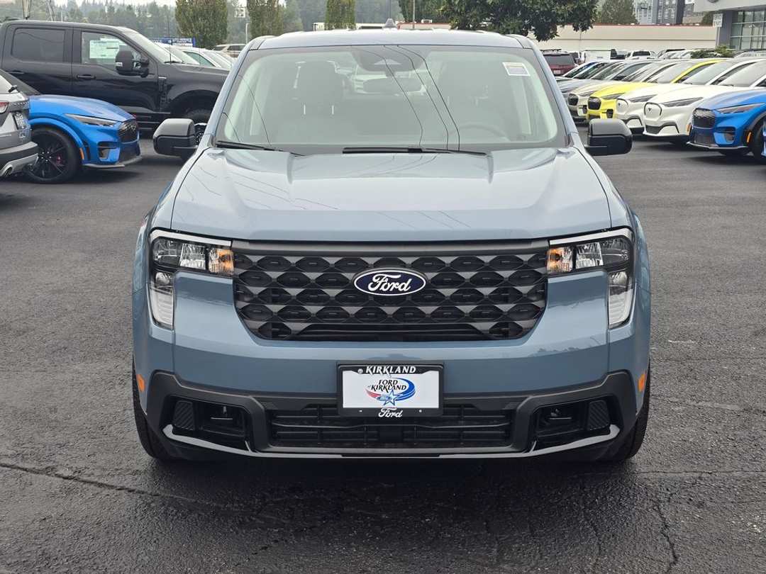 2025 Ford Maverick XLT - Image 2