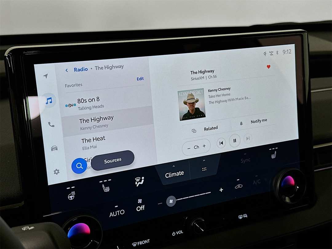 2026 Toyota Bz XLE - Image 15