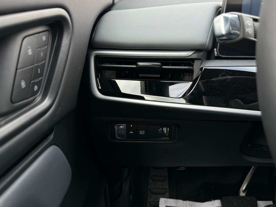 2026 Honda Prologue Elite - Image 21