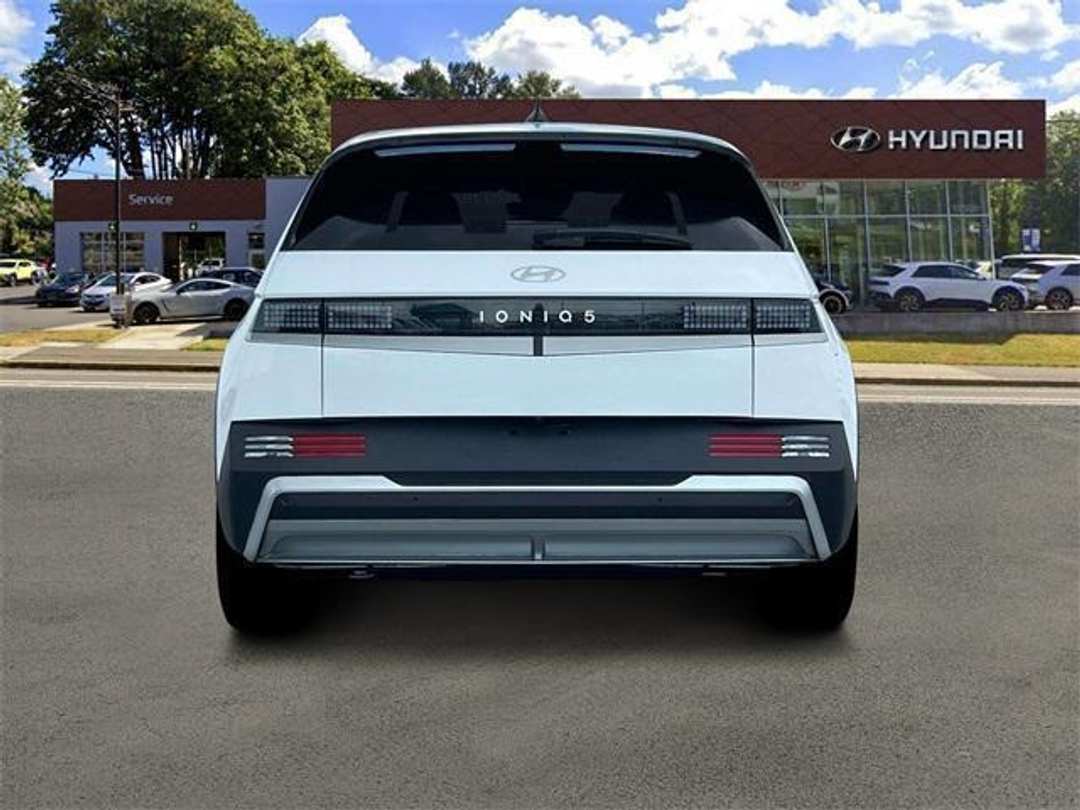 2025 Hyundai Ioniq 5 SE - Image 6