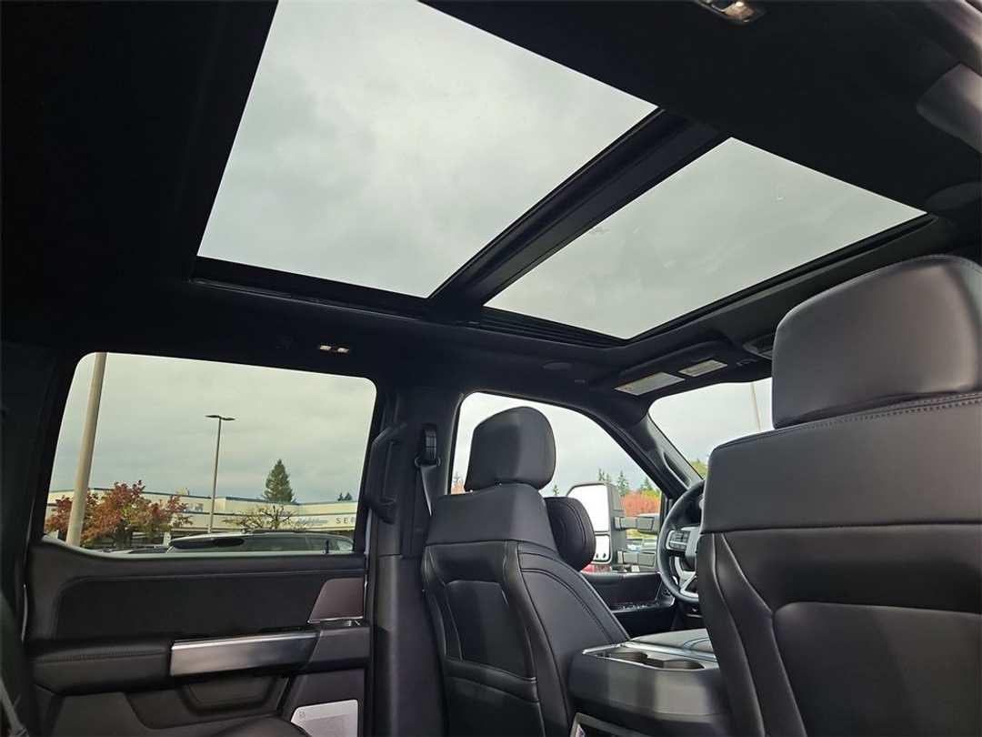 2026 Ford F-250Sd Platinum - Image 31