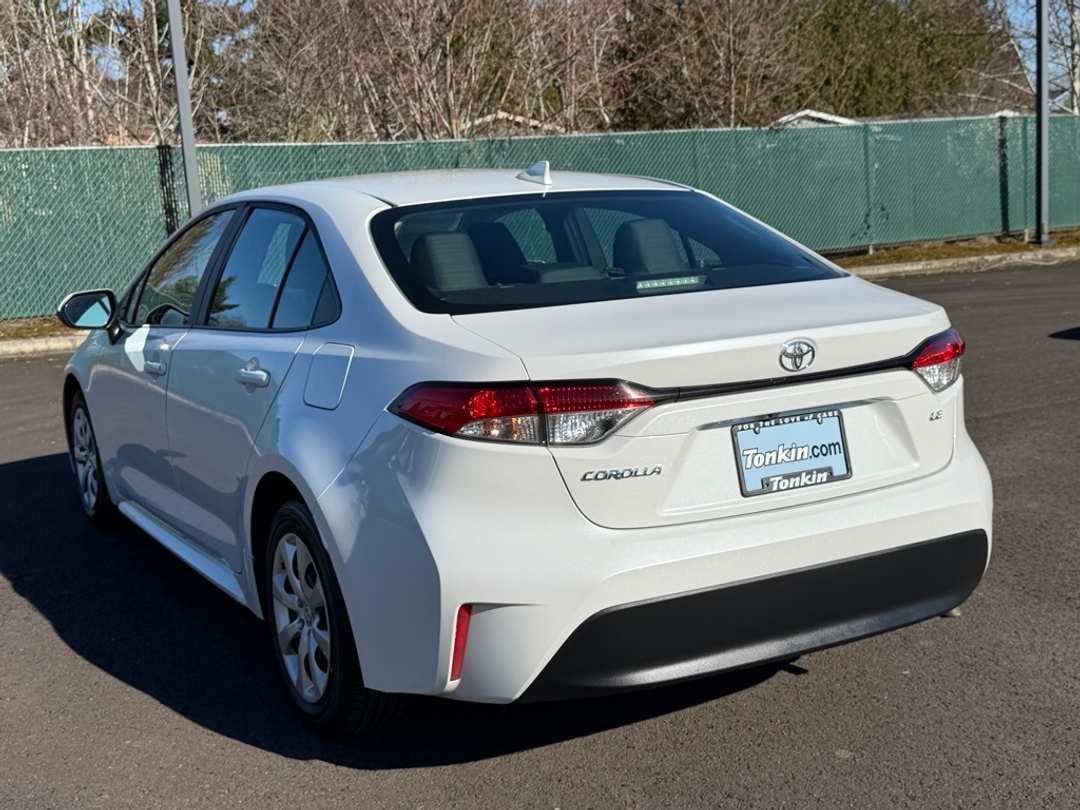 2024 Toyota Corolla LE - Image 6