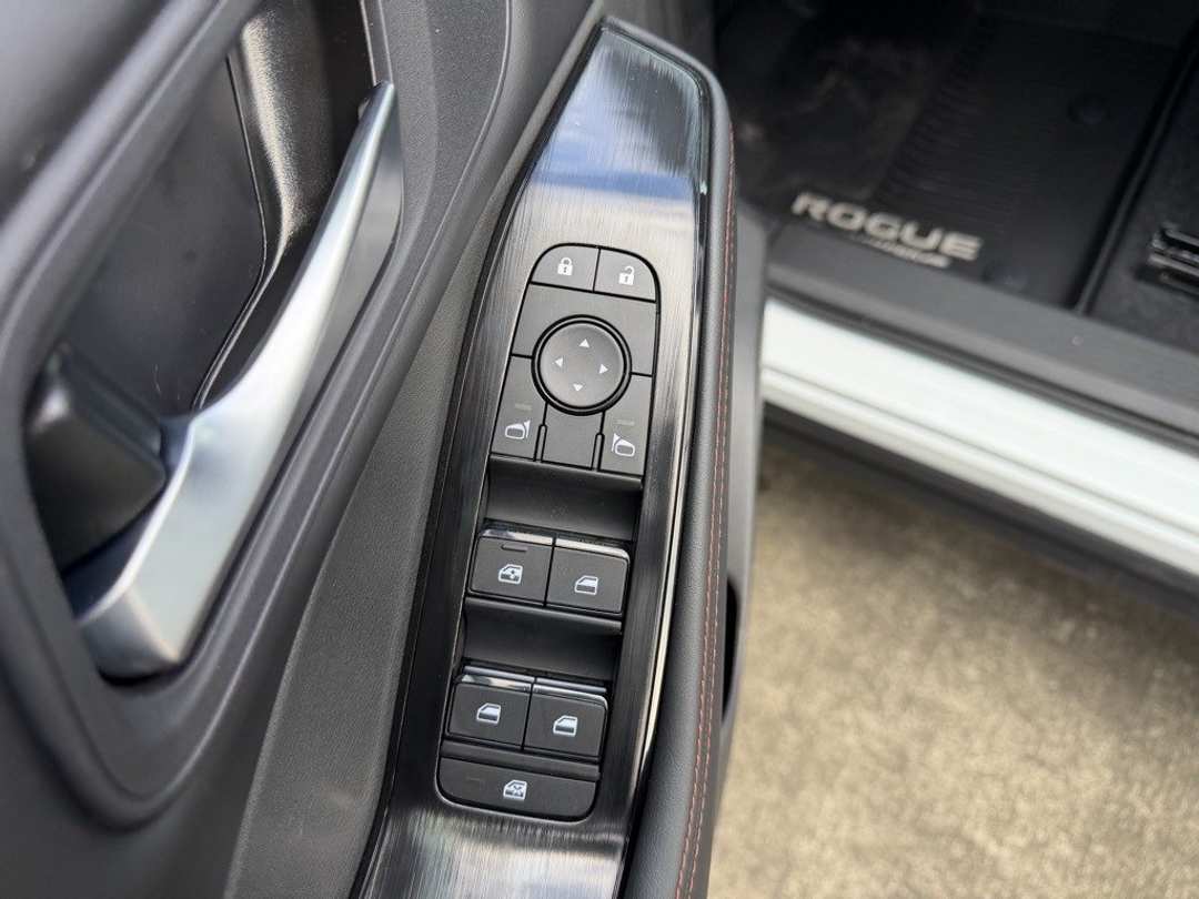 2026 Nissan Rogue Rock Creek - Image 12