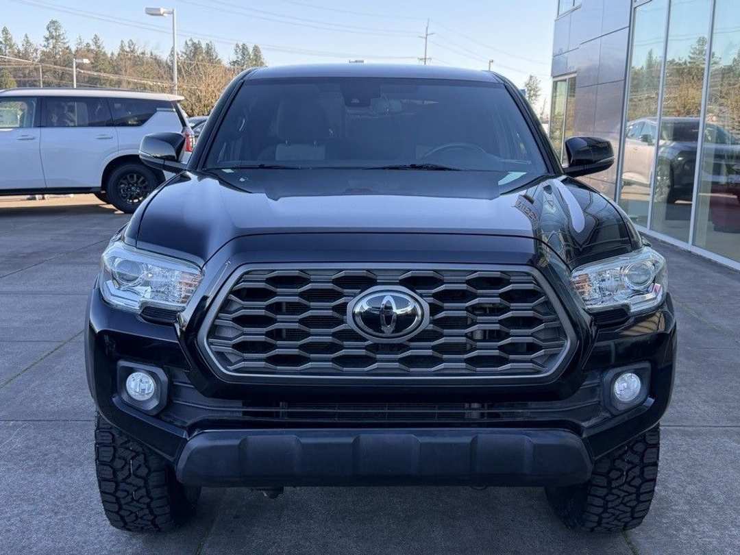 2021 Toyota Tacoma TRD OffRoad - Image 3