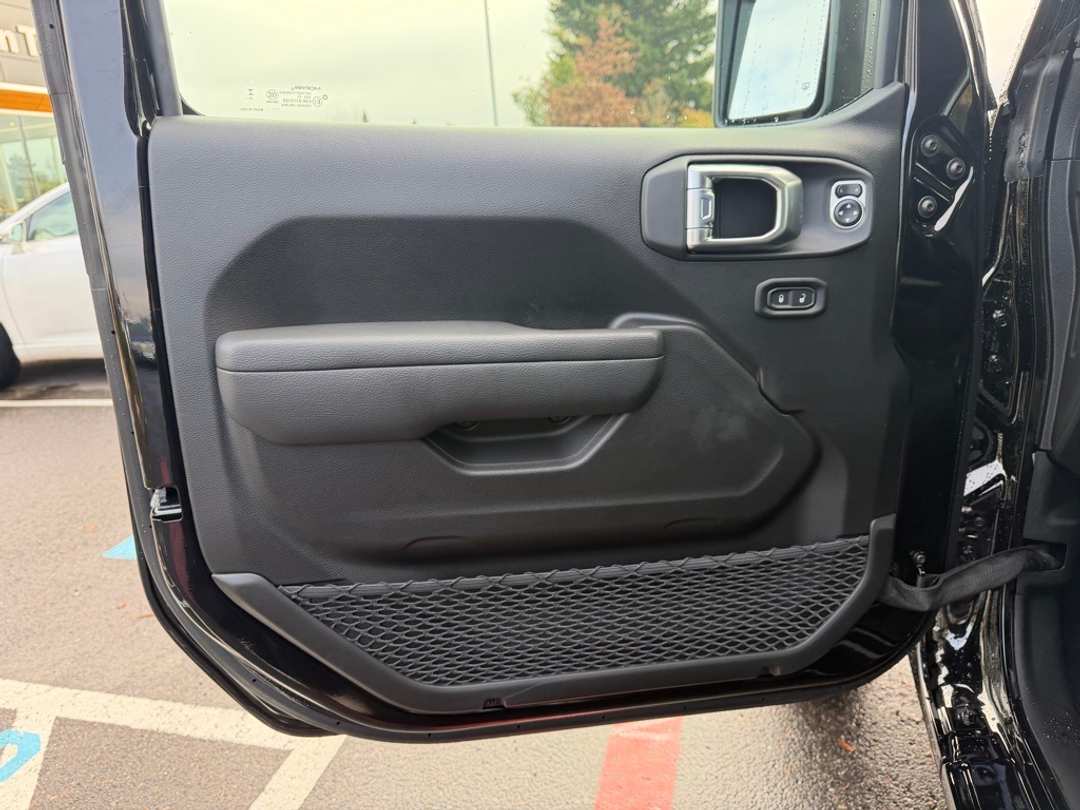 2026 Jeep Gladiator Sport S - Image 11