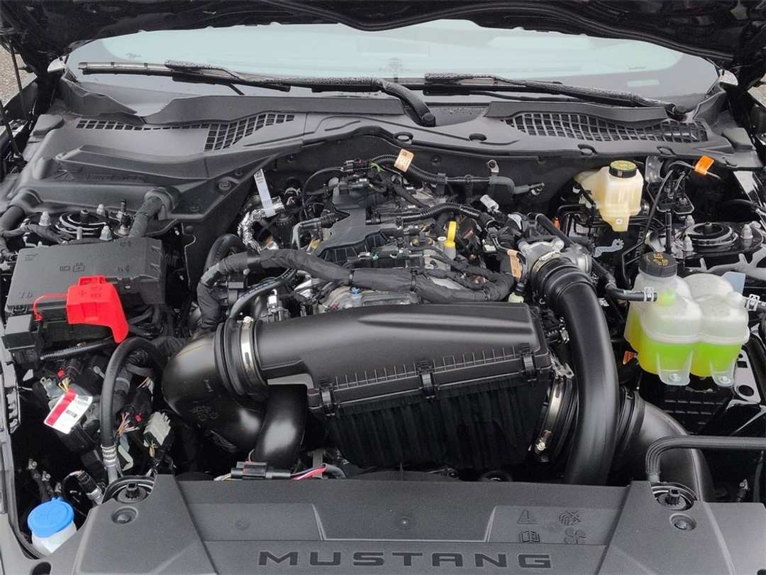 2026 Ford Mustang EcoBoost Premium - Image 31