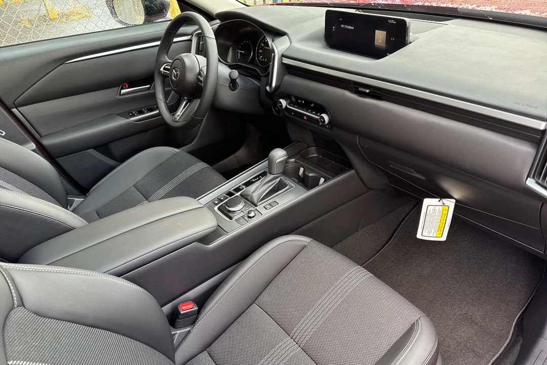 2026 MAZDA Cx-50 Preferred - Image 16
