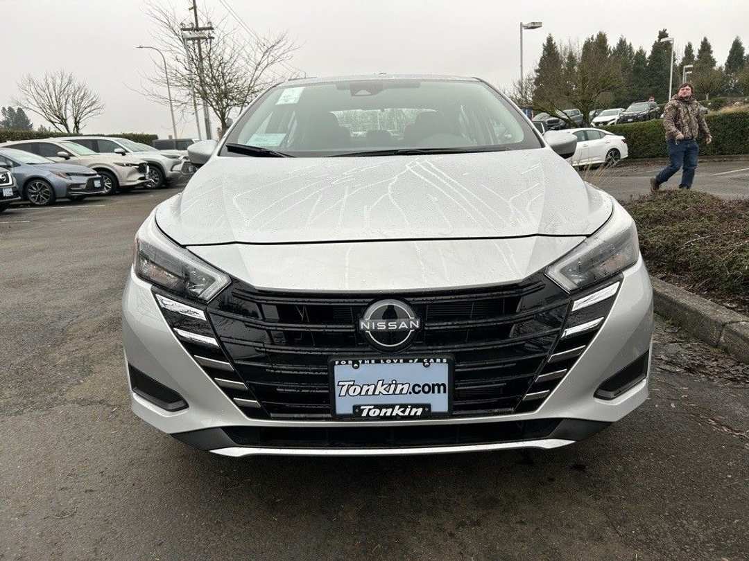 2025 Nissan Versa 1.6 SV - Image 2