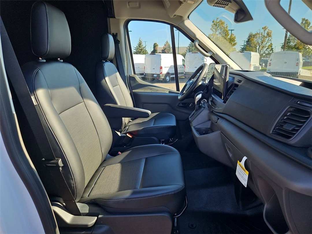 2026 Ford Transit-250 Base - Image 32