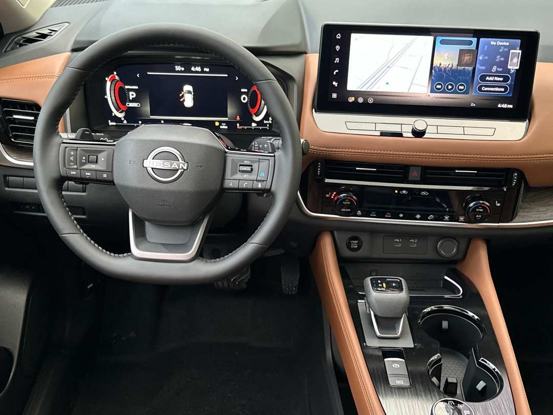 2026 Nissan Rogue Platinum - Image 13