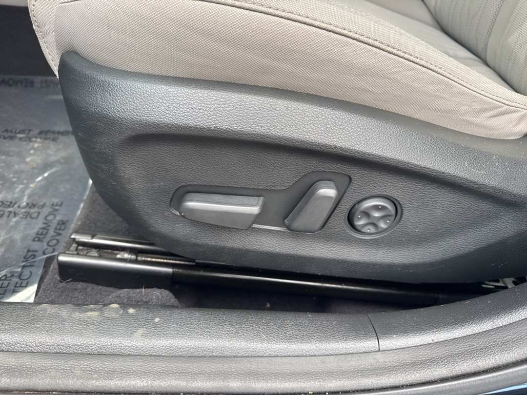 2016 Hyundai Sonata Base - Image 17