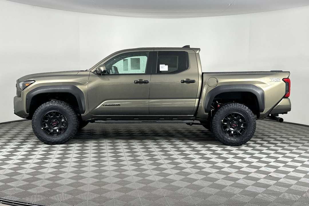 2025 Toyota Tacoma TRD OffRoad - Image 7