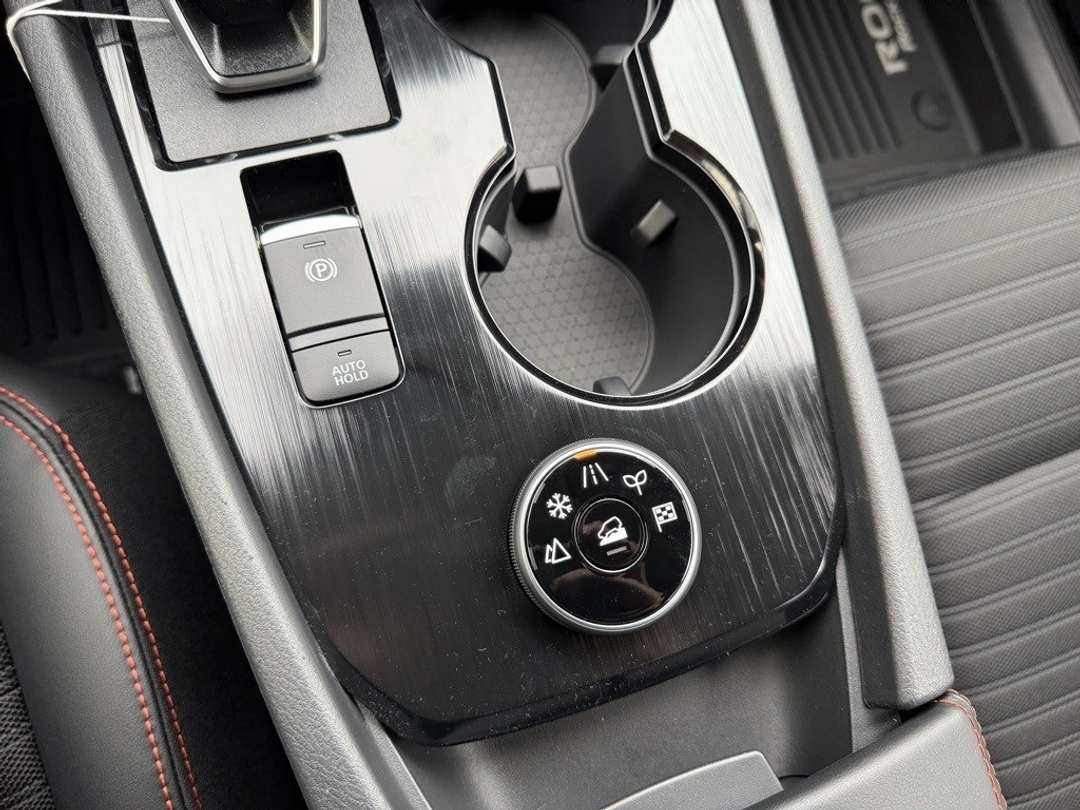 2026 Nissan Rogue Rock Creek - Image 25