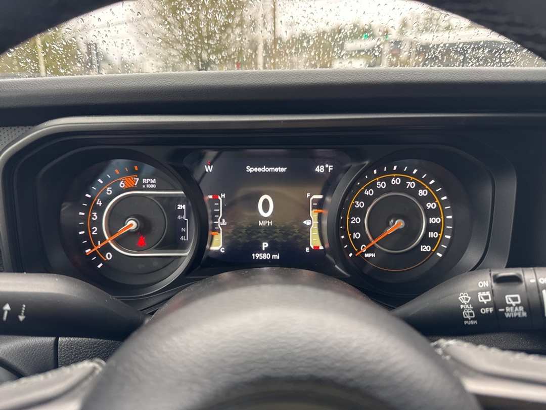 2025 Jeep Wrangler Rubicon - Image 22