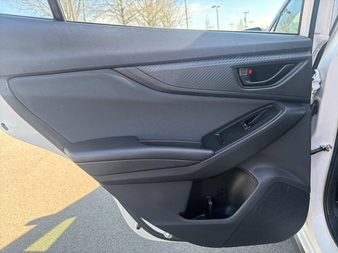 2018 Subaru Crosstrek 2.0i Premium - Image 16