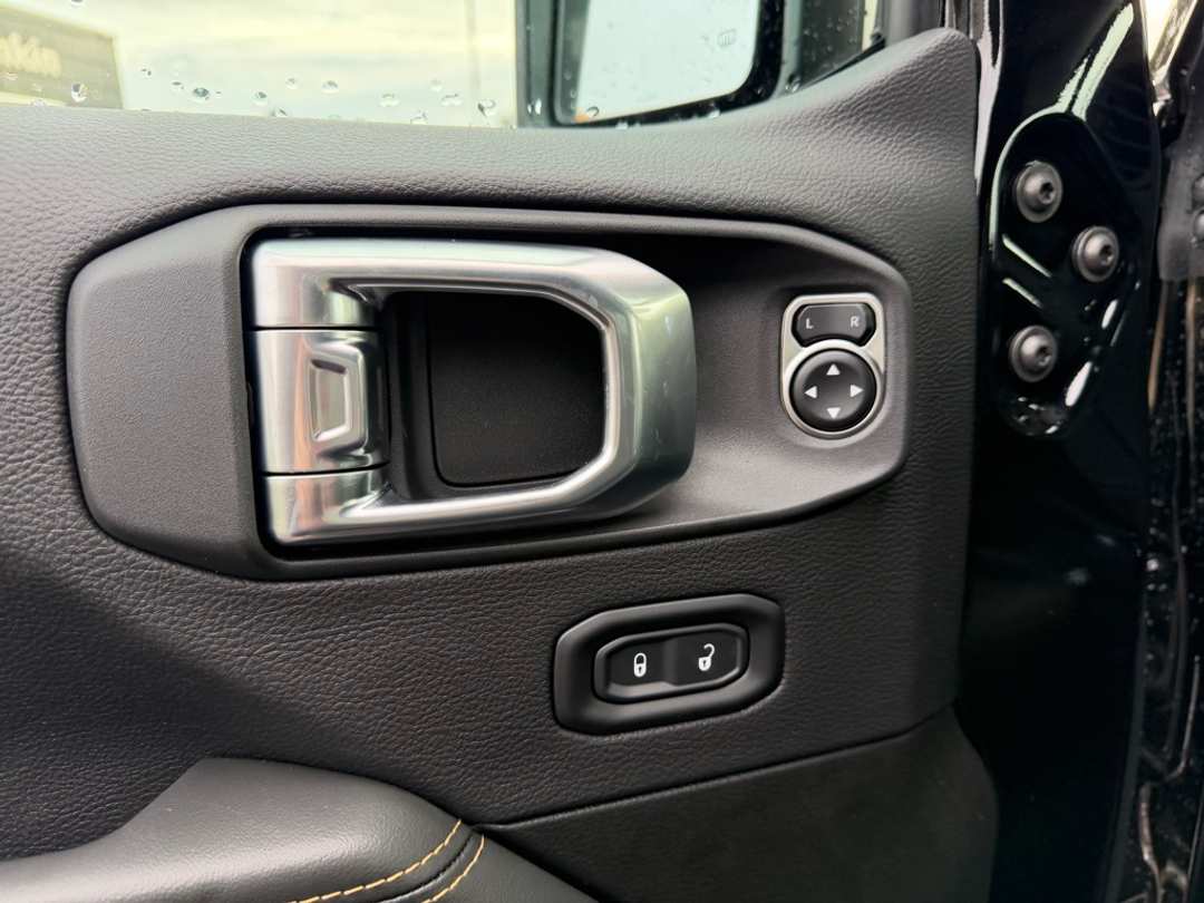 2026 Jeep Wrangler Sahara - Image 13