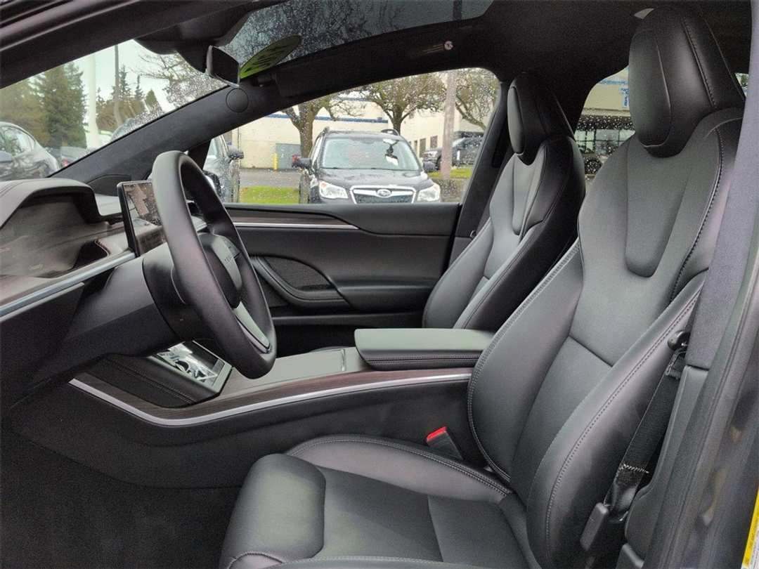 2024 Tesla Model X Base - Image 12