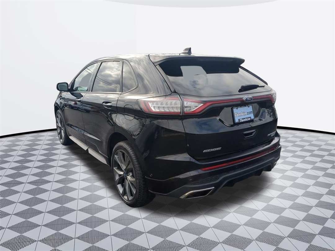 2017 Ford Edge Sport - Image 4