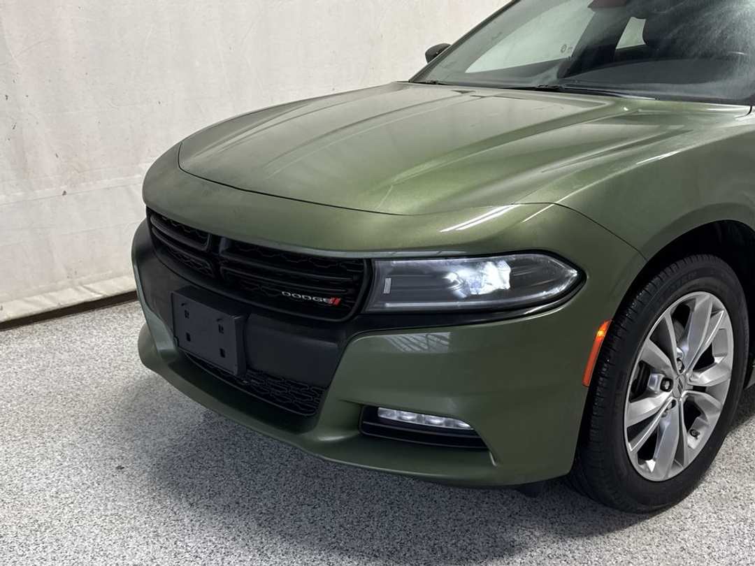 2023 Dodge Charger SXT - Image 3