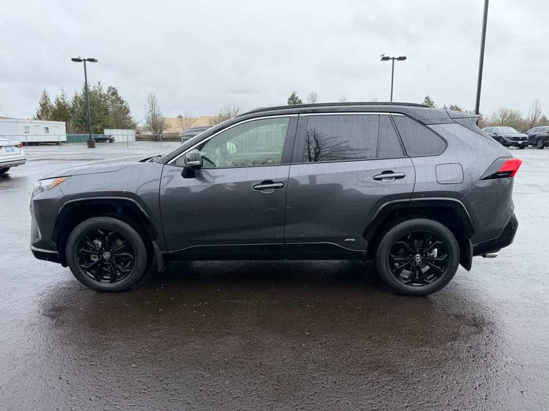 2023 Toyota Rav4 XSE - Image 5