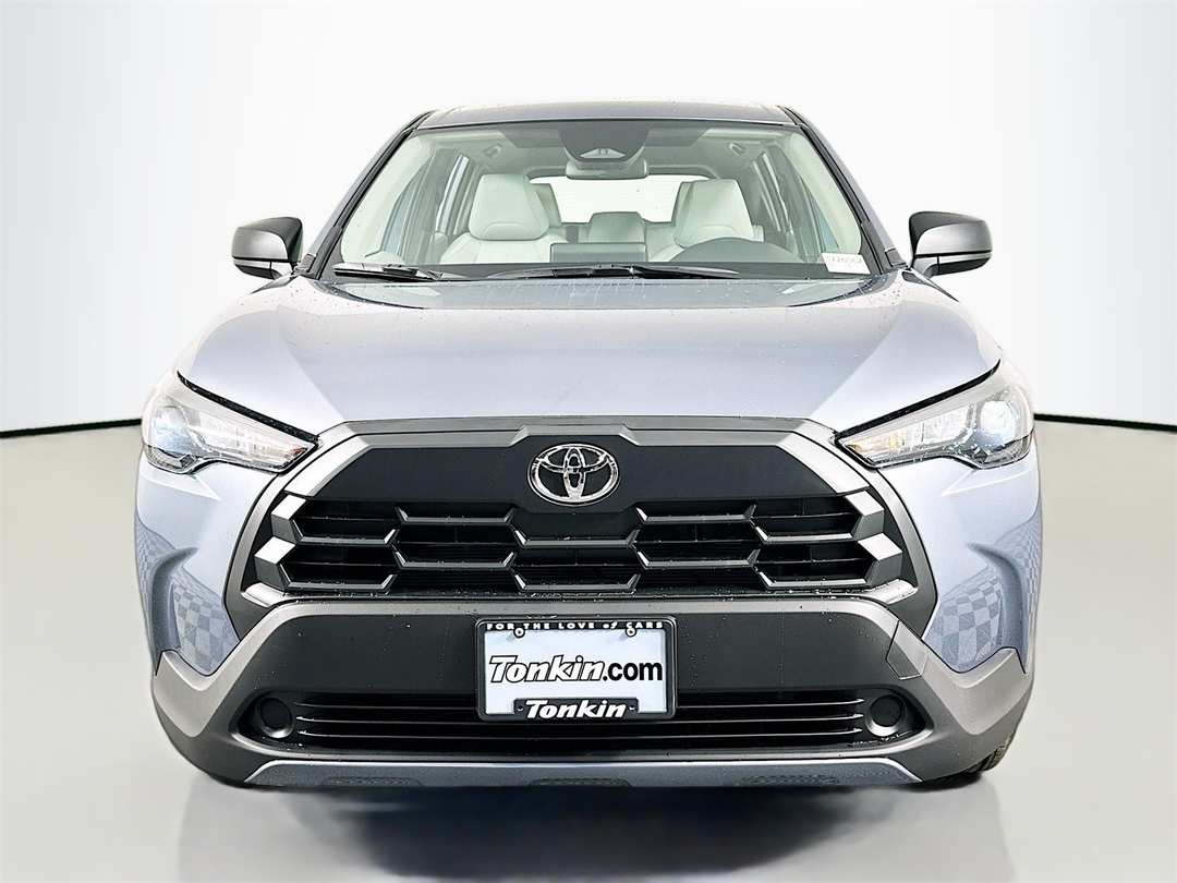 2026 Toyota Corolla Cross L - Image 2