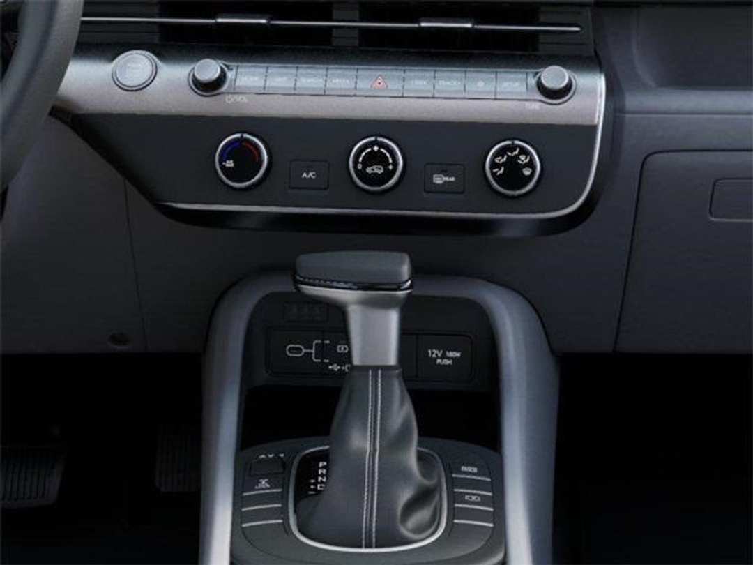 2026 Hyundai Kona SE - Image 16