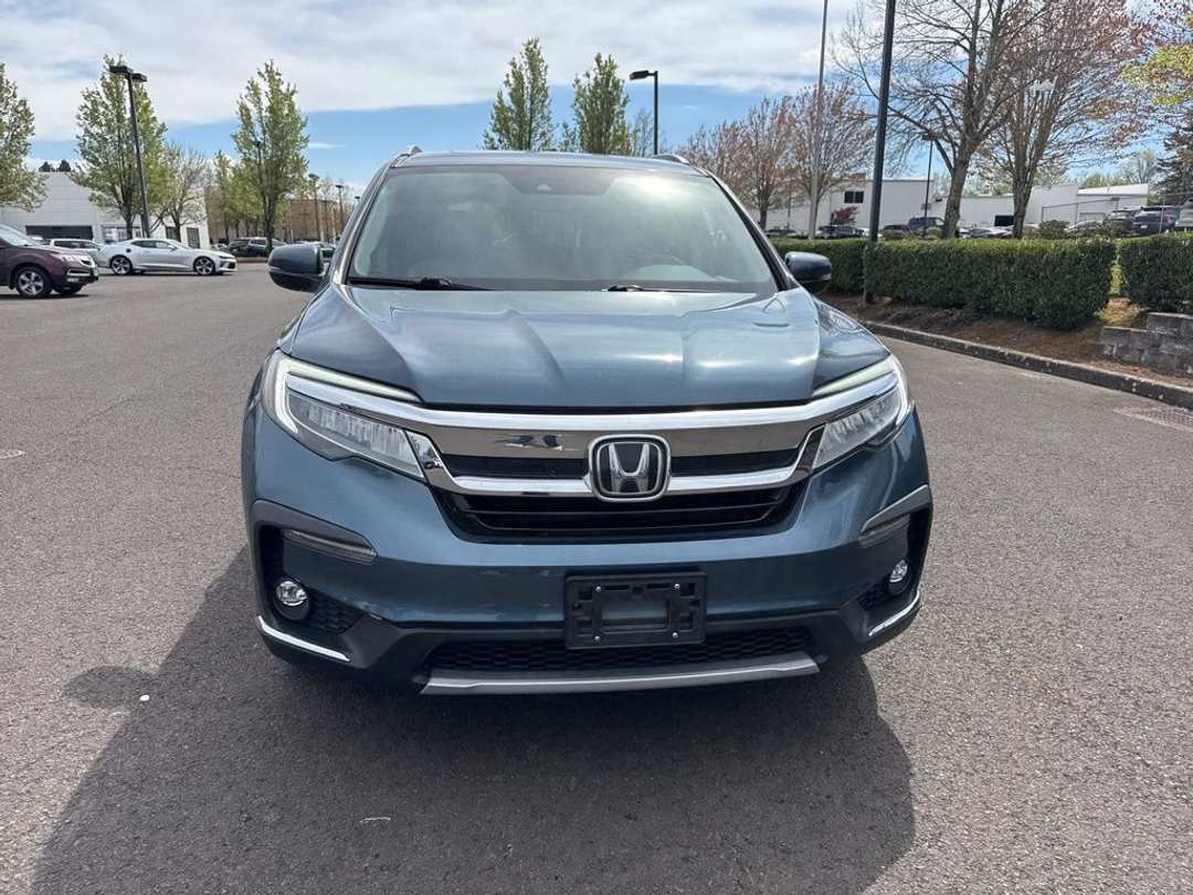 2021 Honda Pilot Touring - Image 2