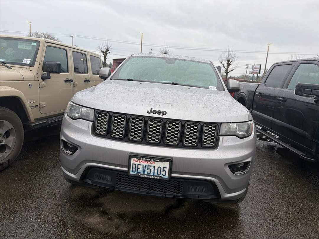 2017 Jeep Grand Cherokee Altitude - Image 2