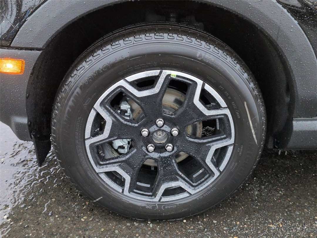 2025 Ford Bronco Sport Outer Banks - Image 33