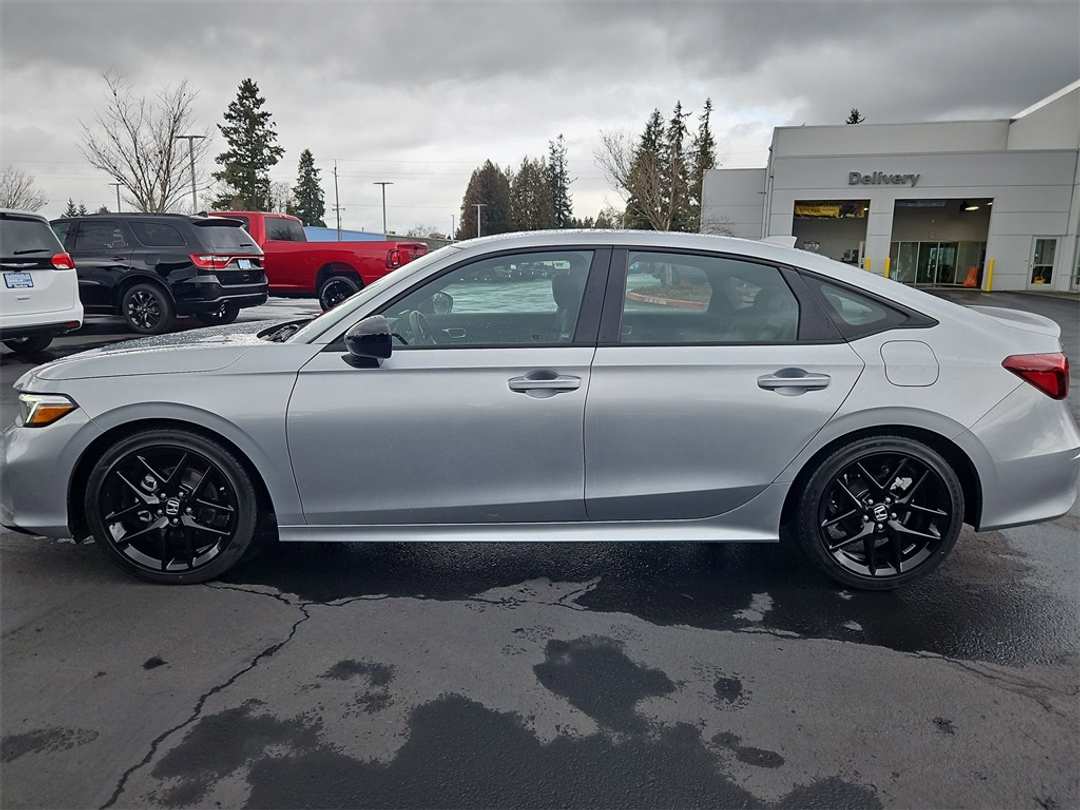 2025 Honda Civic Sport - Image 3