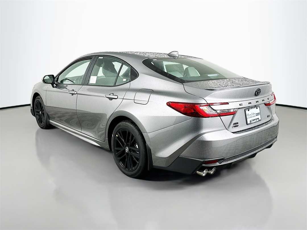 2026 Toyota Camry XSE - Image 5