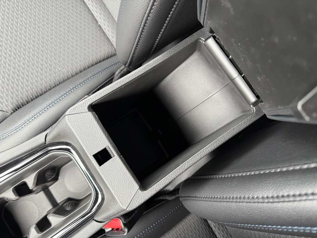 2026 Jeep Compass Latitude - Image 25