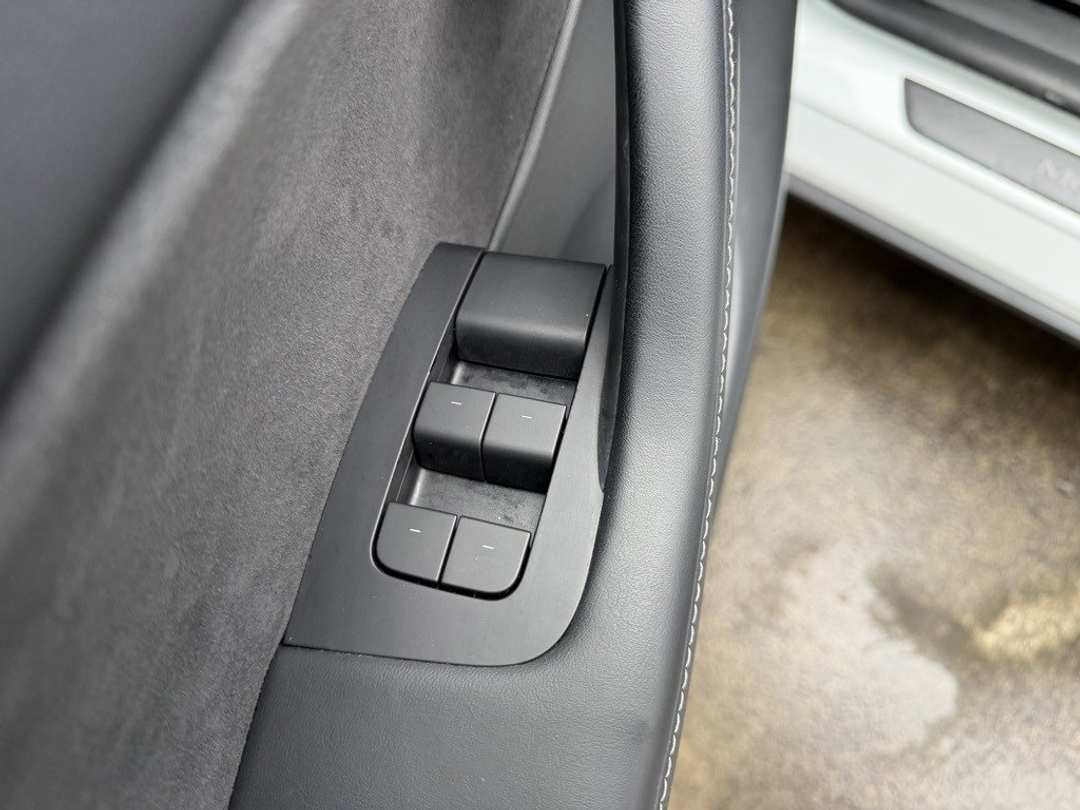 2022 Tesla Model Y Performance - Image 12