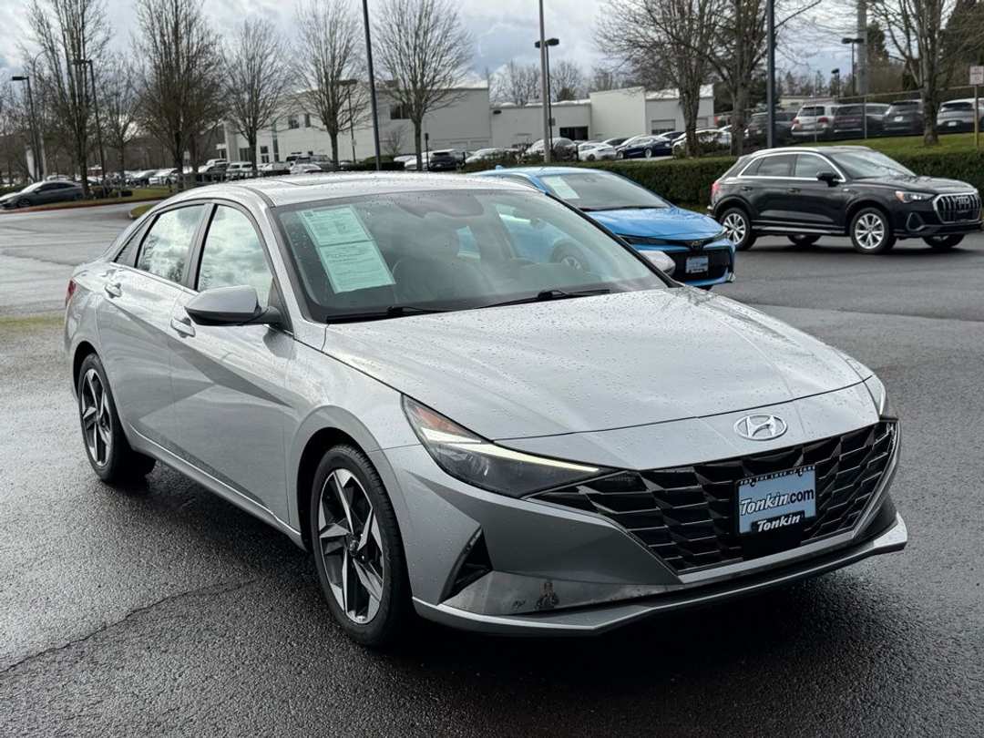 2021 Hyundai Elantra Limited - Image 2