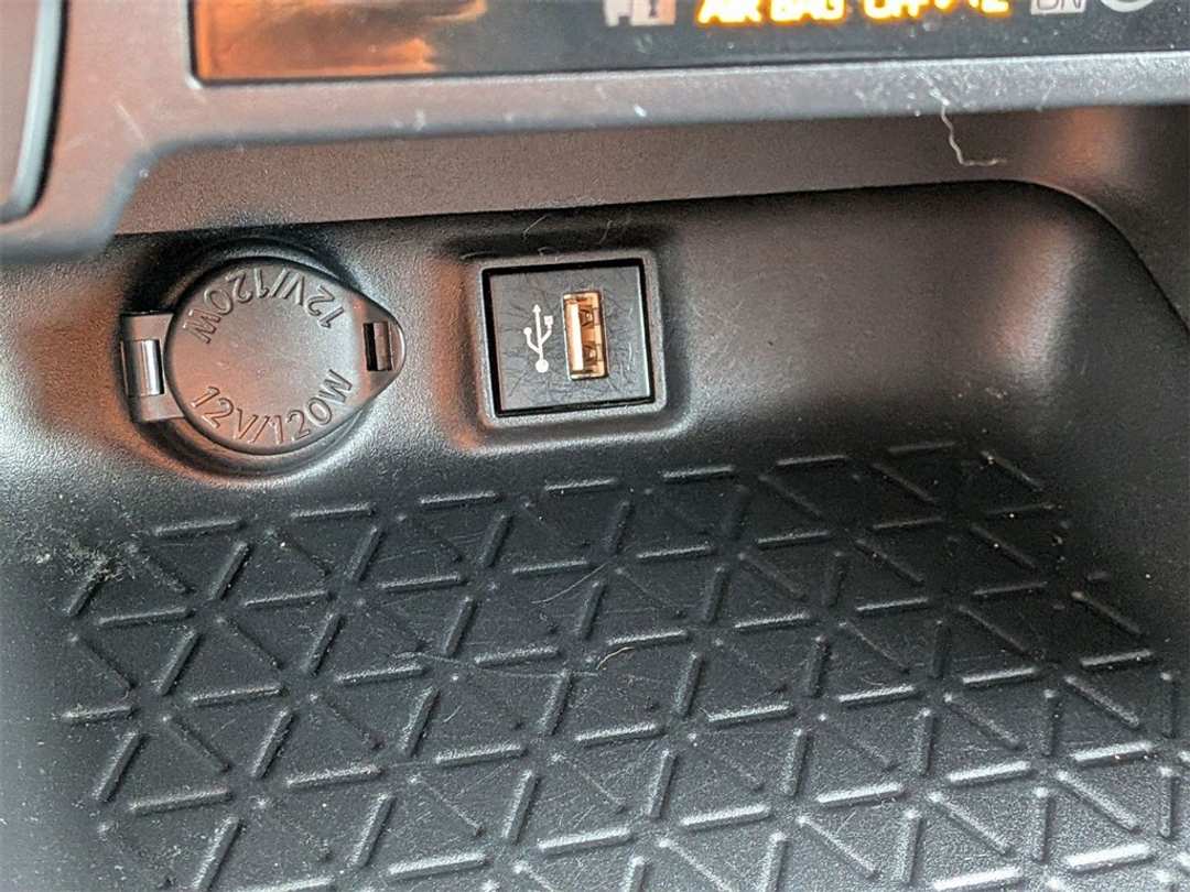 2024 Toyota Rav4 LE - Image 23