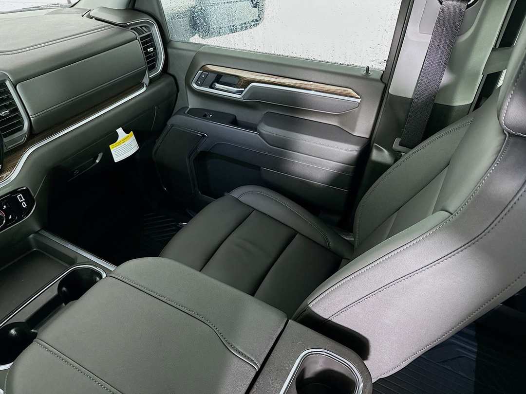 2025 Chevrolet Silverado 2500Hd LT - Image 25