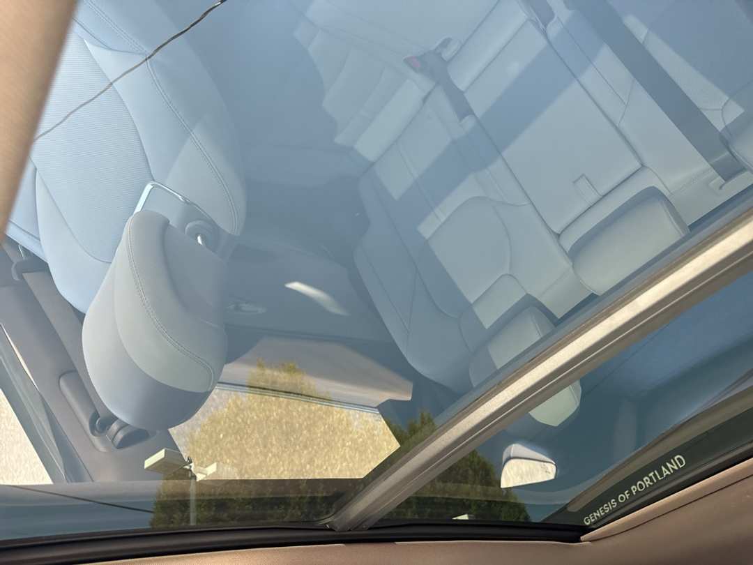 2026 Genesis Electrified Gv70 - Image 34