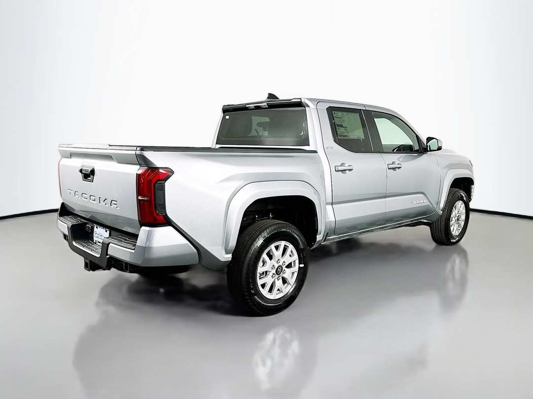 2026 Toyota Tacoma SR5 - Image 7