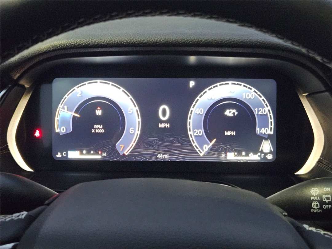 2025 Jeep Grand Cherokee Altitude X - Image 16