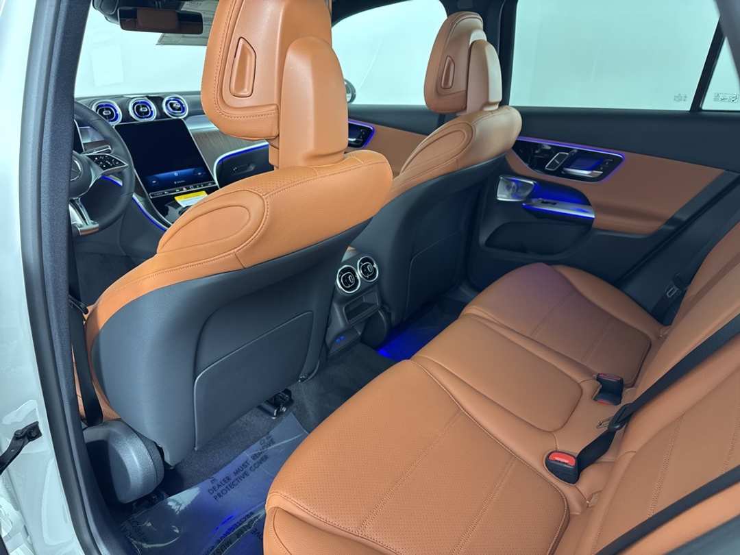 2026 Mercedes-Benz GLC GLC 300 - Image 24